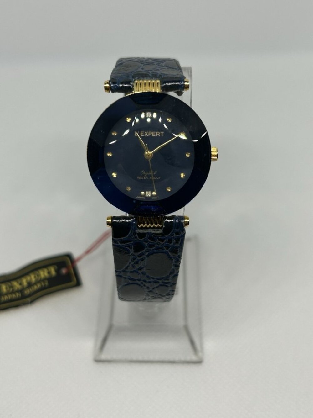 L’Expert Men’s 18 k Gold‑Plated Quartz Watch – Elegant Swiss‑Style 30 mm Case